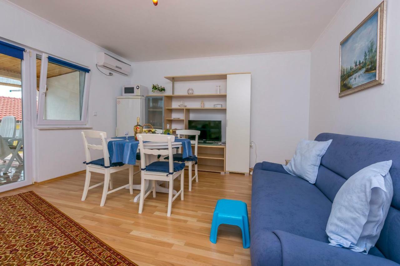 Apartment Pava Rogoznica  Exterior photo
